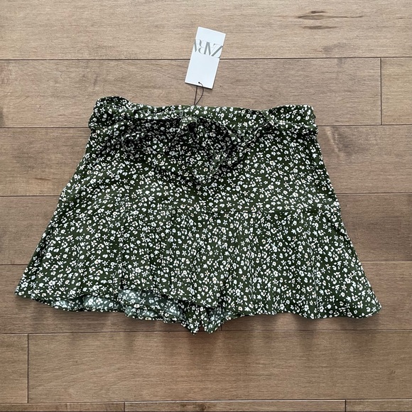 Zara skort - Picture 1 of 1